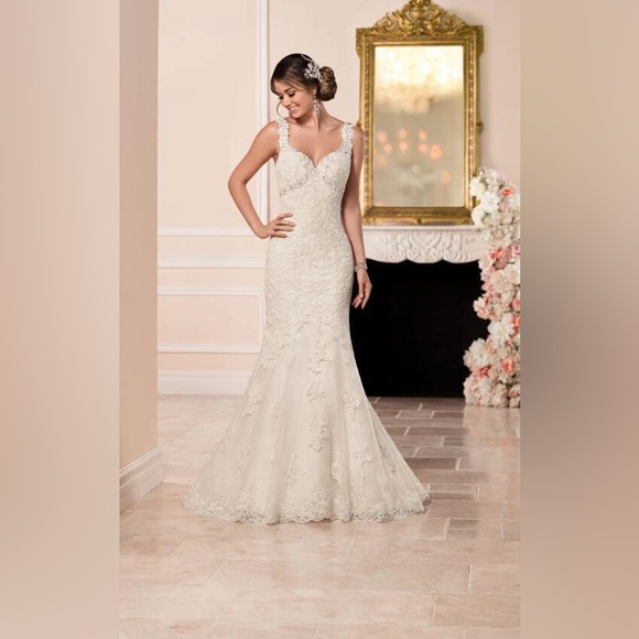Stella York Dresses & Skirts - Stella York 6335 Ivory wedding gown
